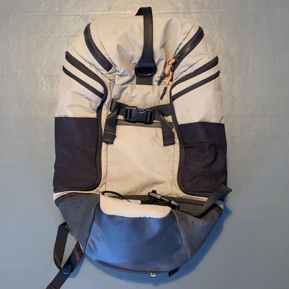 lululemon travel backpack